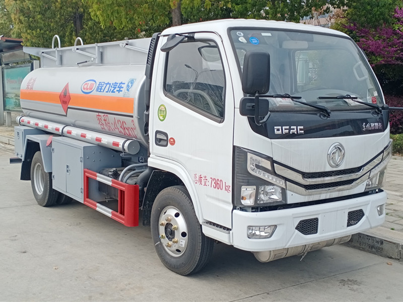 4.36方 东风多利卡加油车