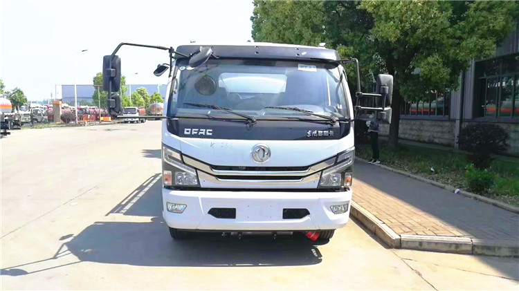 东风多利卡 6吨8吨加油车